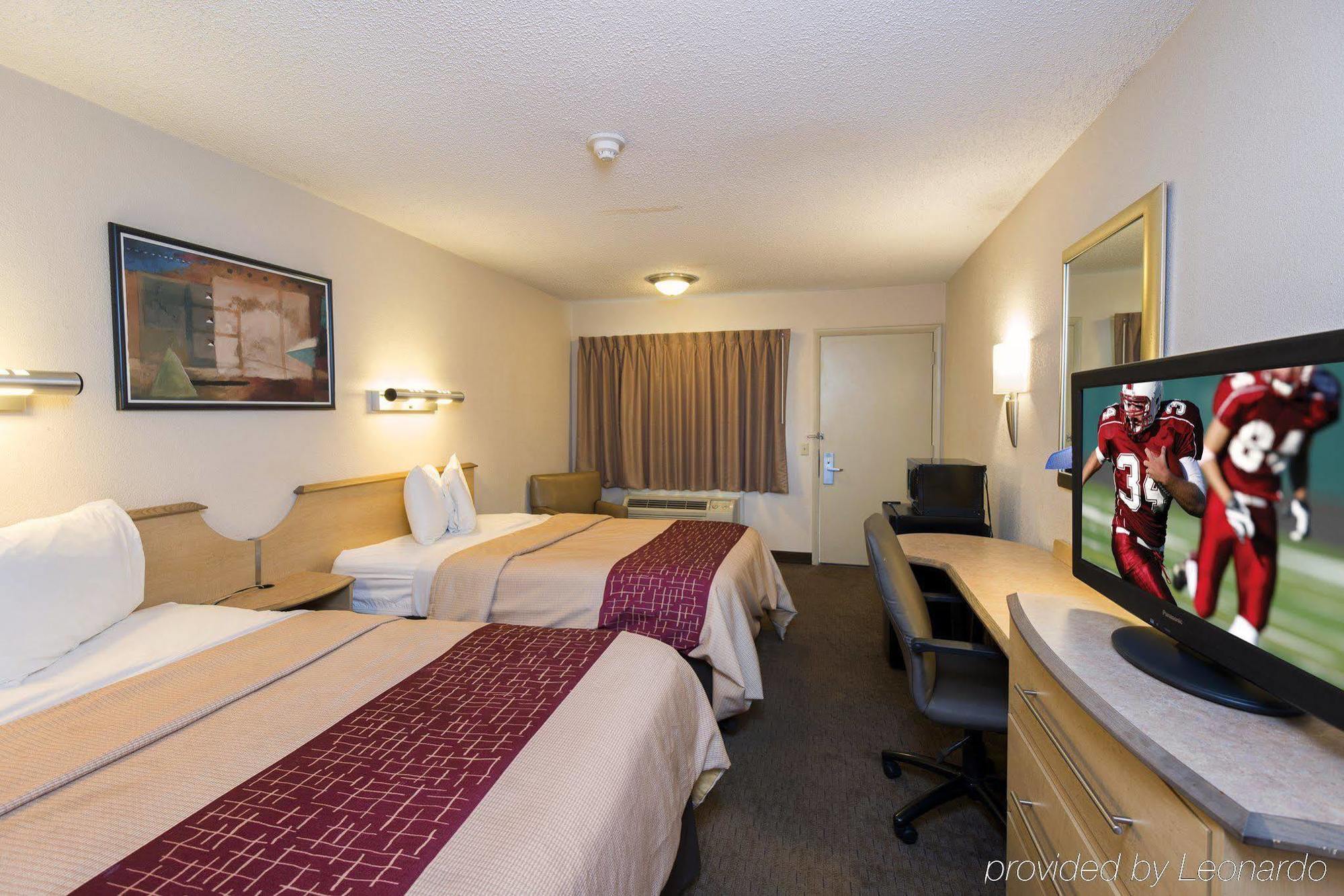 Red Roof Inn Dayton North Airport Extérieur photo